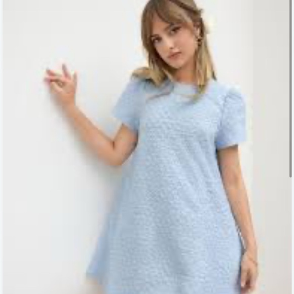 Elegant Blue sophisticated dress by Cider is a rare find .
Boutique look:) - Picture 6 of 8